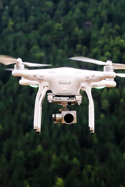 Multi-criteria Data Analysis for an Emergency Drone Operator