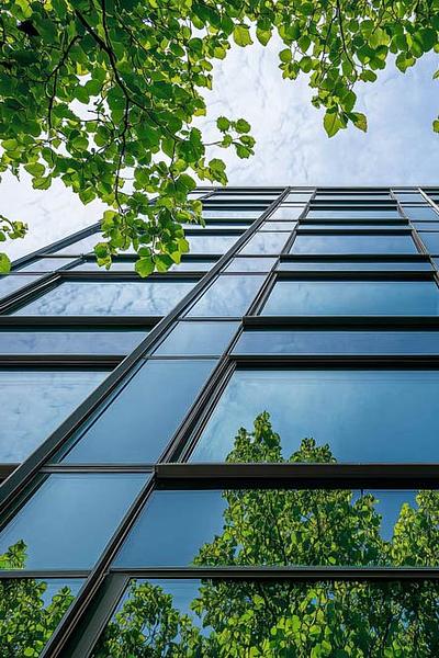 We provide independent advice on digital connectivity and smart technologies