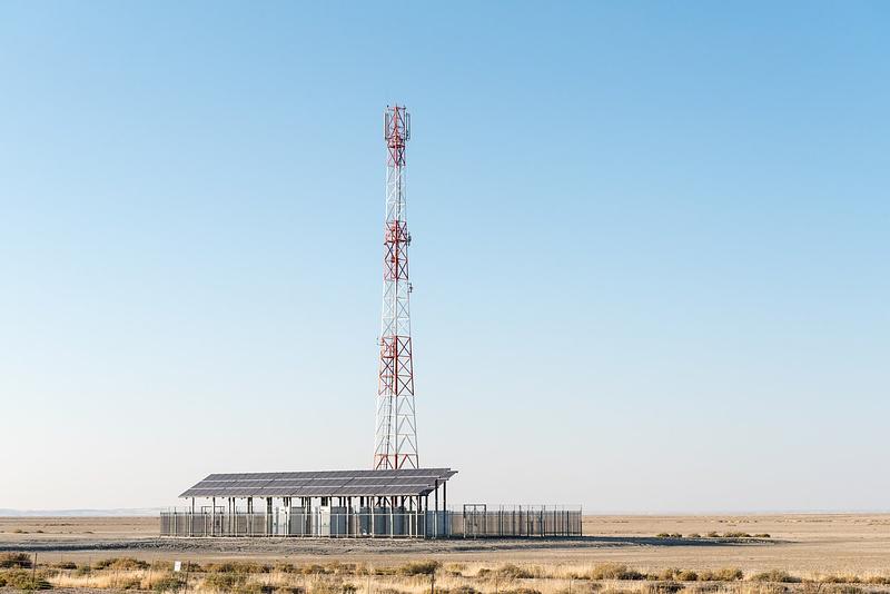 mobile mast in south africa powered by solar panels 